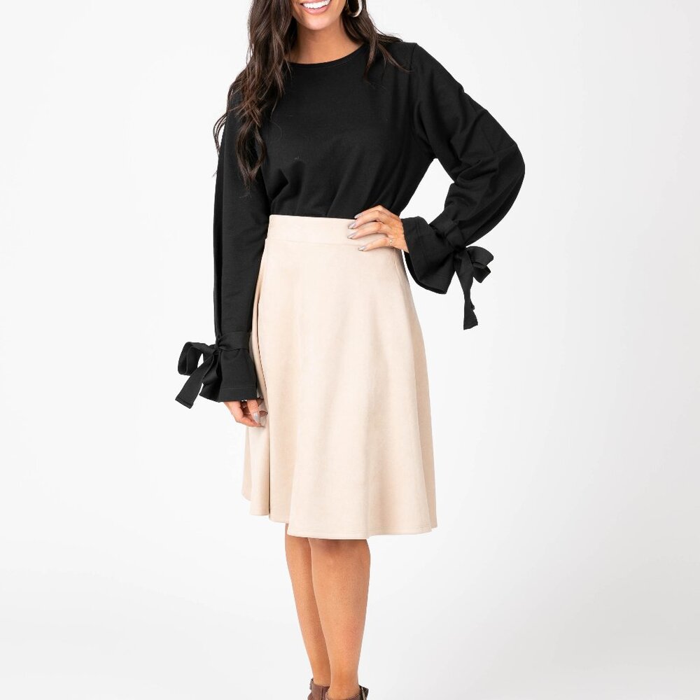 NWT Agnes & Dora Bow Sleeve Sweatshirt in Black